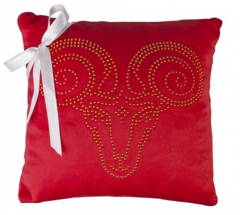 Подушка «Знак зодиака Овен», красная фото 