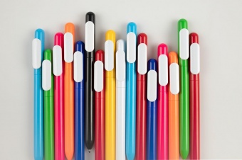Ручка шариковая Swiper, черная с белым фото 