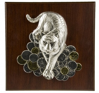 Плакетка большая «Тигр на монетах» фото 