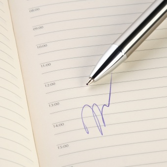 Шариковая ручка iP, красная фото 