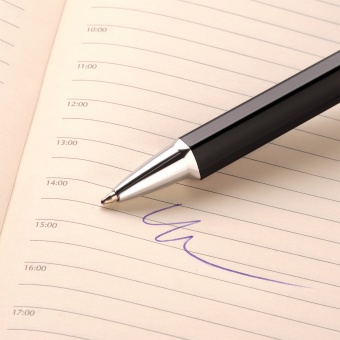 Шариковая ручка Penta, черная фото 